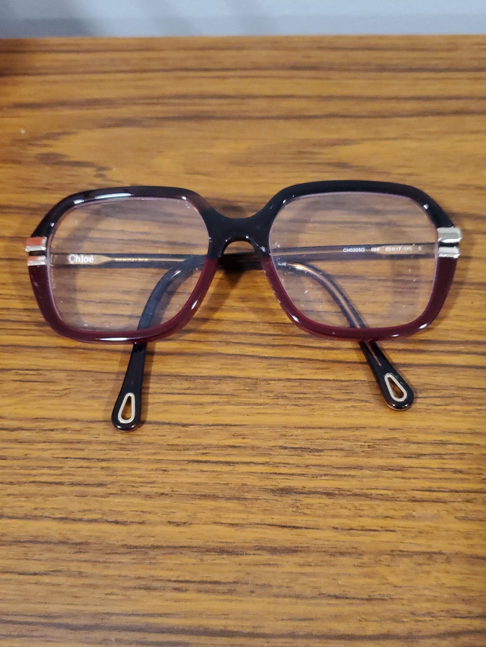 Chloé Two-Tone Black and Burgundy Square Glasses